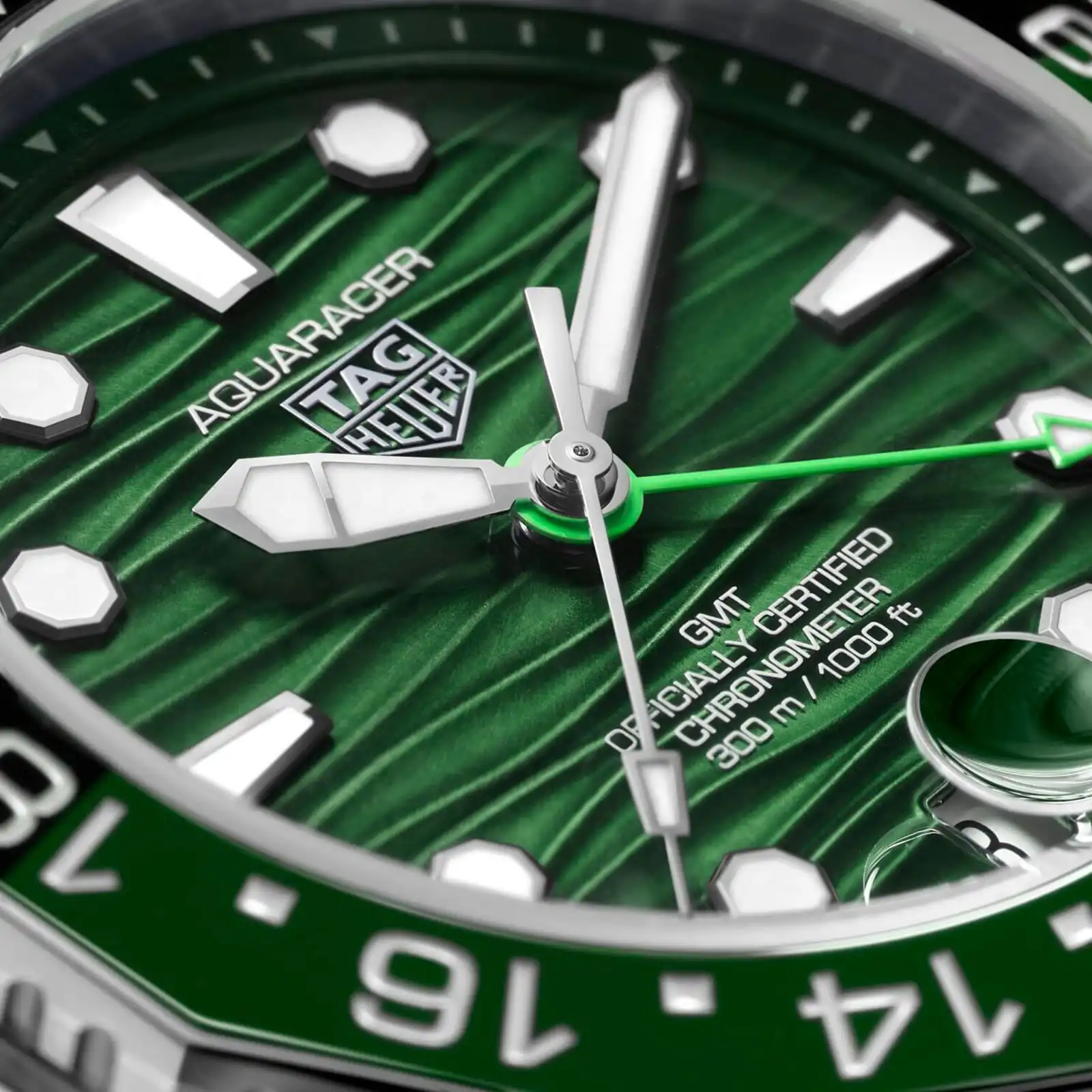 TAG Heuer Aquaracer Professional 300 GMT 42mm Mens Replica Green WBP5115.BA0013 - Image 3