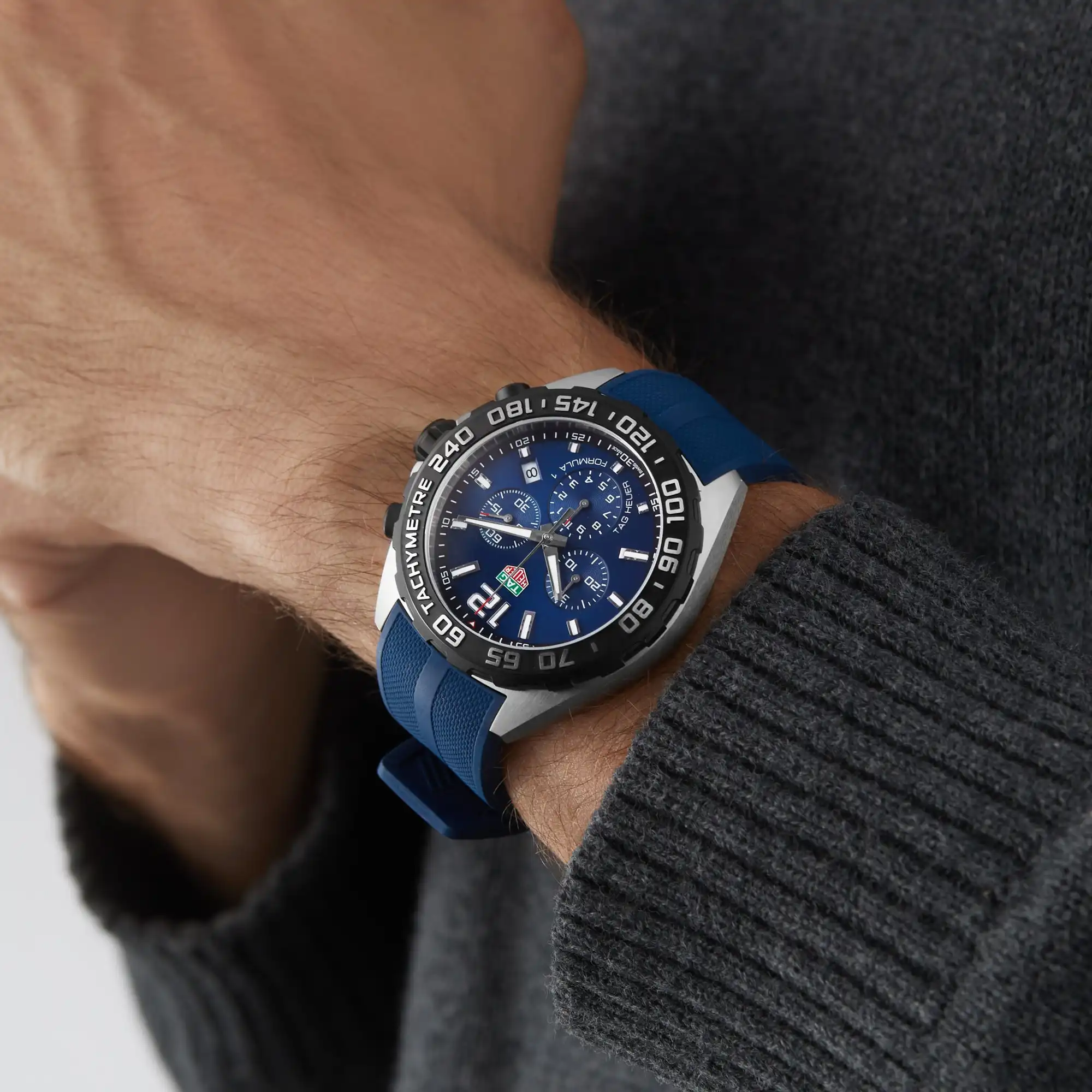 TAG Heuer Formula 1 Quartz Chronograph 200M 43mm Mens Replica Blue Rubber CAZ101AV.FT8077 - Image 8