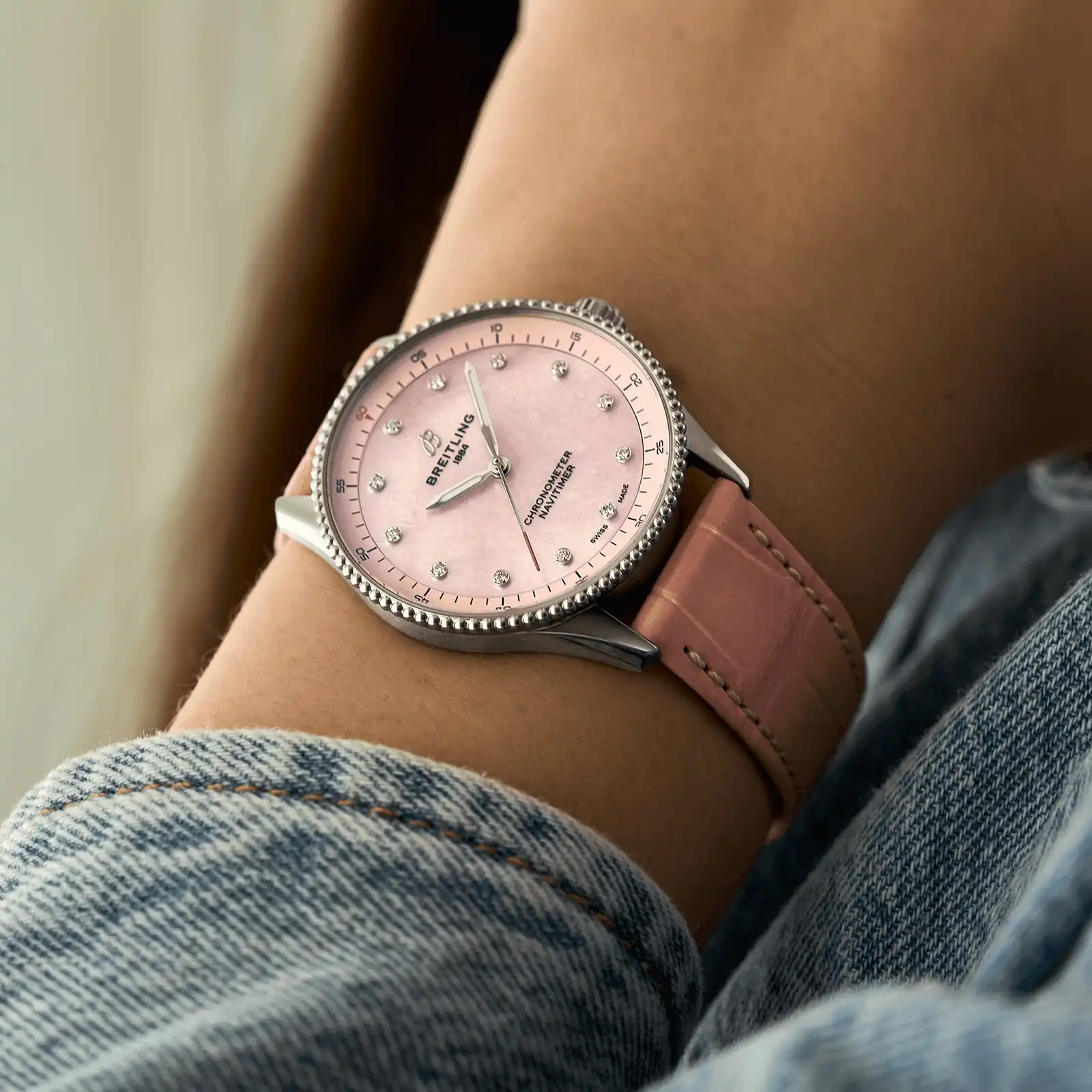 Replica Breitling Navitimer 32mm Ladies Pink Mother Of Pearl Leather A77320D91K1P1 - Image 5