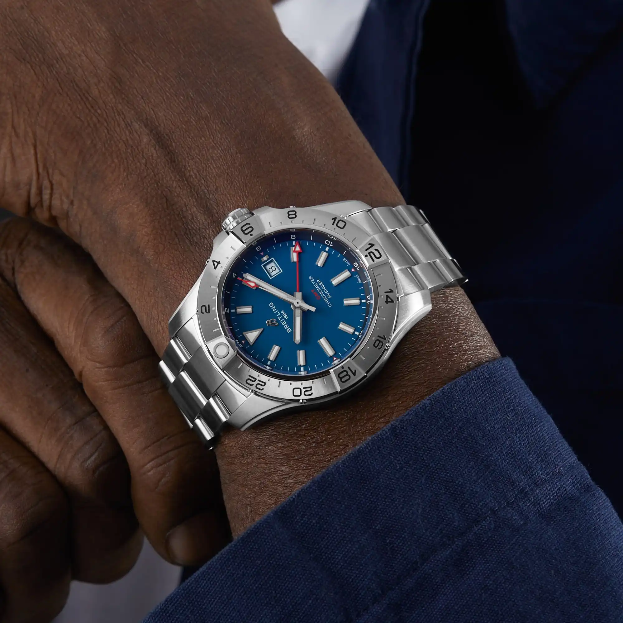 Replica Breitling Avenger Automatic GMT 44mm Mens Blue Stainless Steel A32320101C1A1 - Image 10