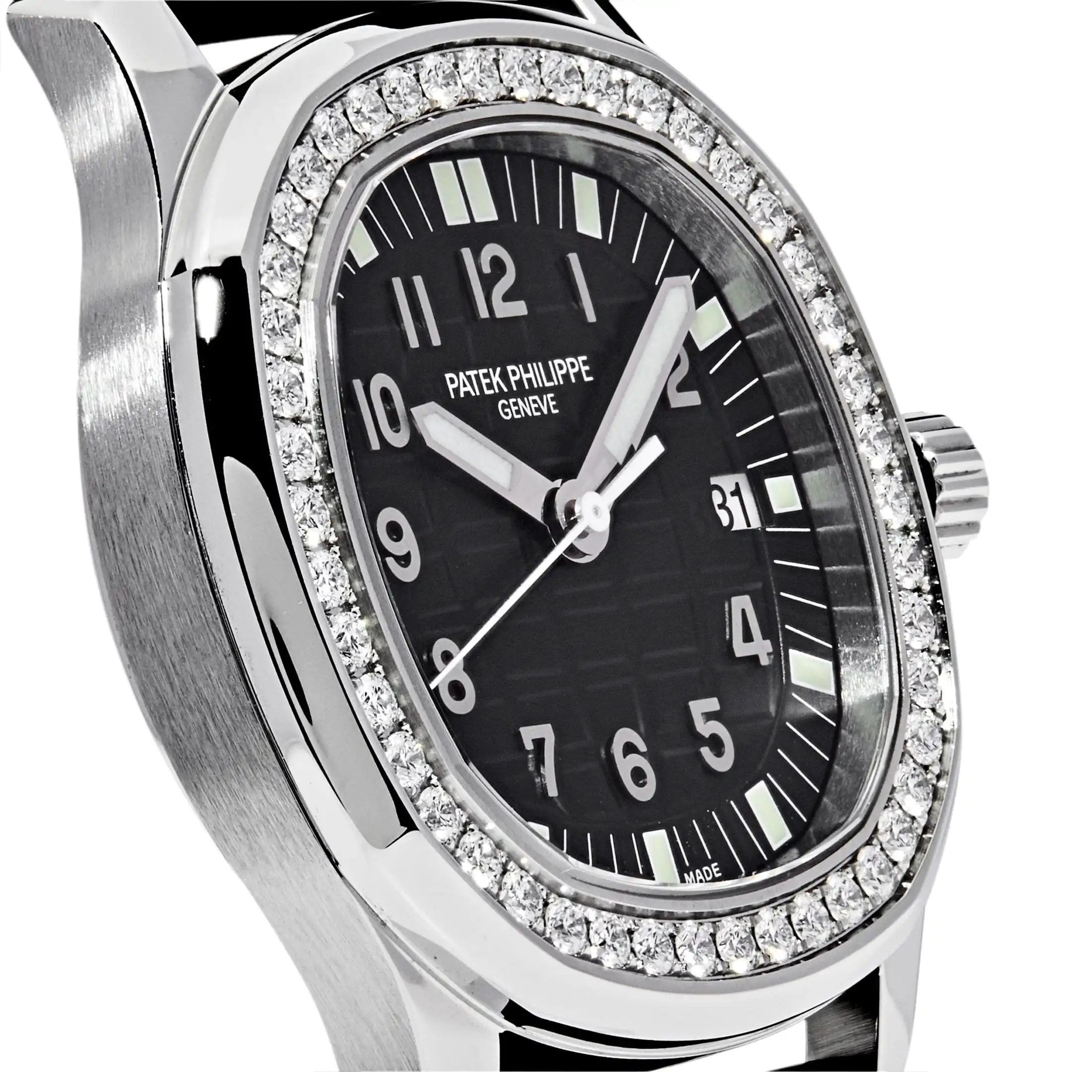 Replica Patek Philippe Aquanaut 5067A-001 ‘Ladies’ Stainless Steel Black Dial Diamond Bezel - Image 3