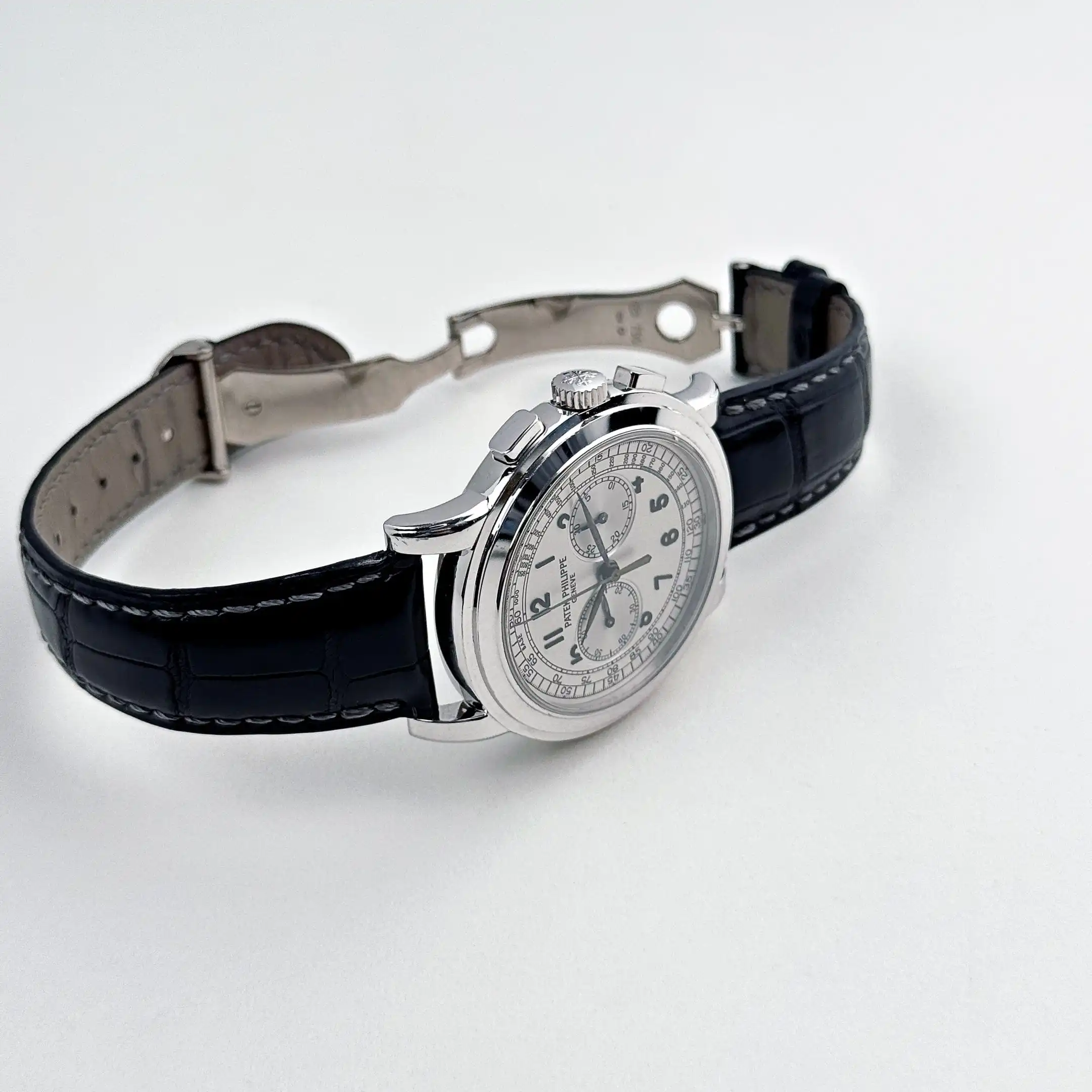 Replica Patek Philippe Complications 5070G-001 Annual Calendar Chronograph White Gold Silver Dial (2007) - Image 4