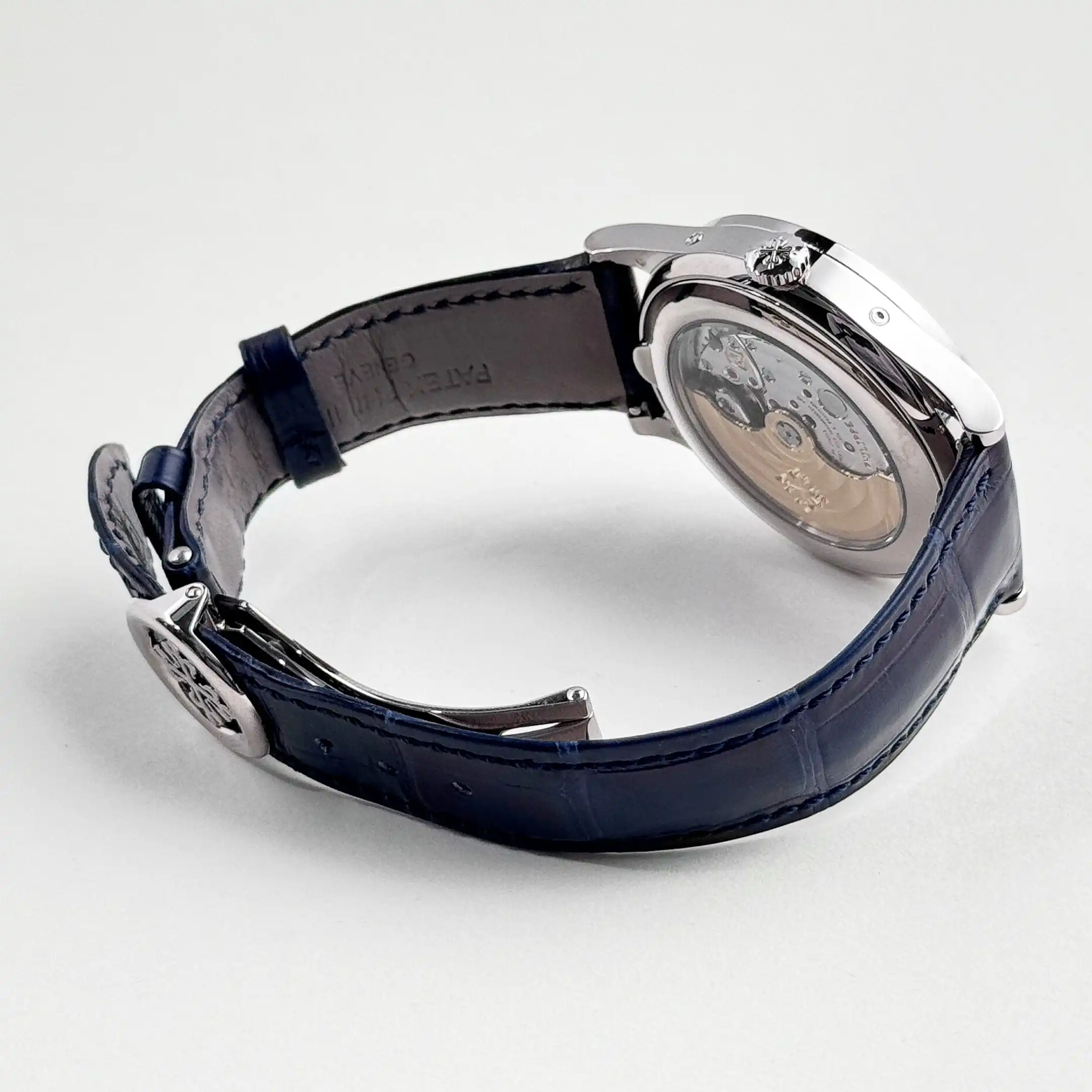 Replica Patek Philippe Complications 5396G-017 Annual Calendar Moon Phases White Gold Blue Dial - Image 8