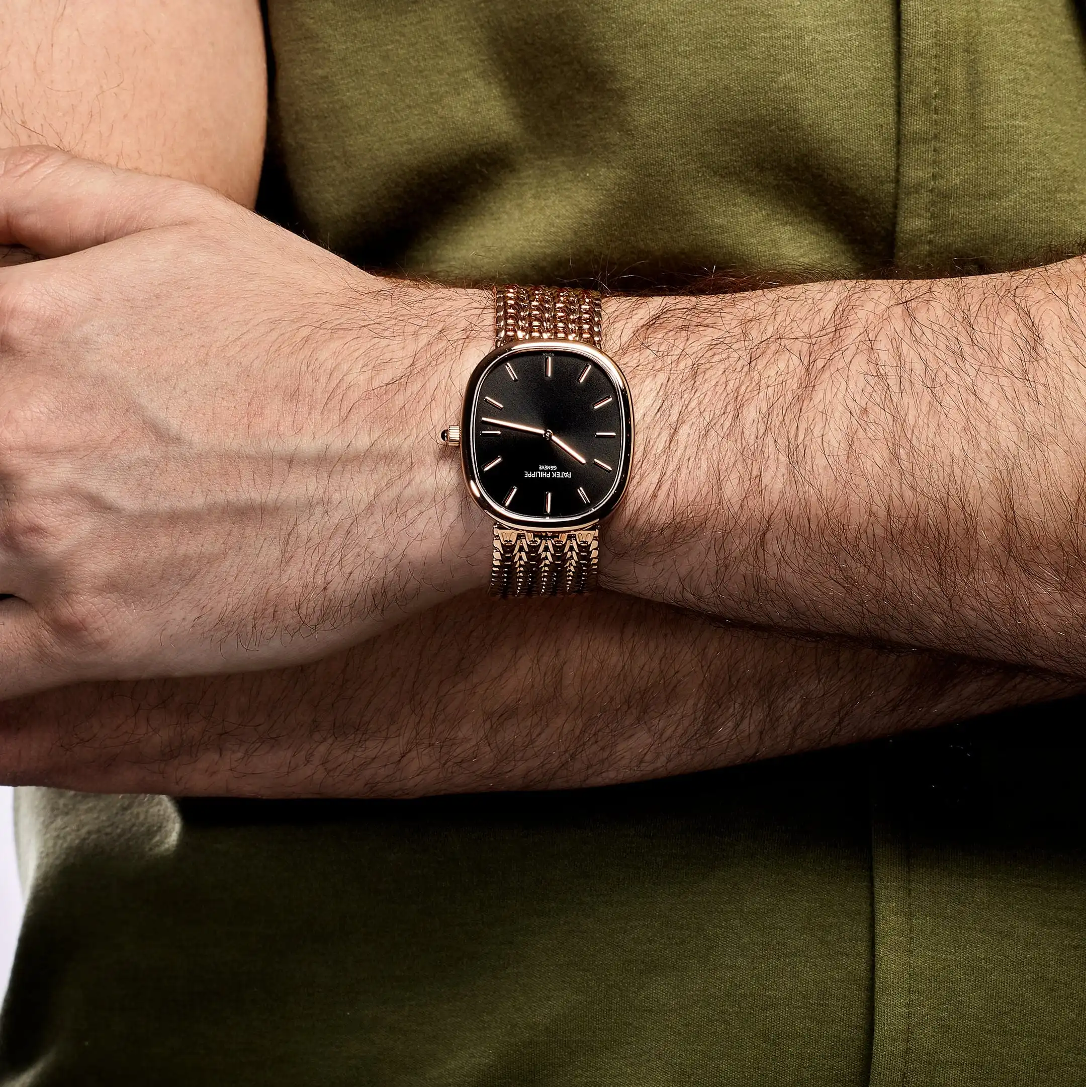 Replica Patek Philippe Golden Ellipse 5738/1R-001 Rose Gold Black Dial - Image 2