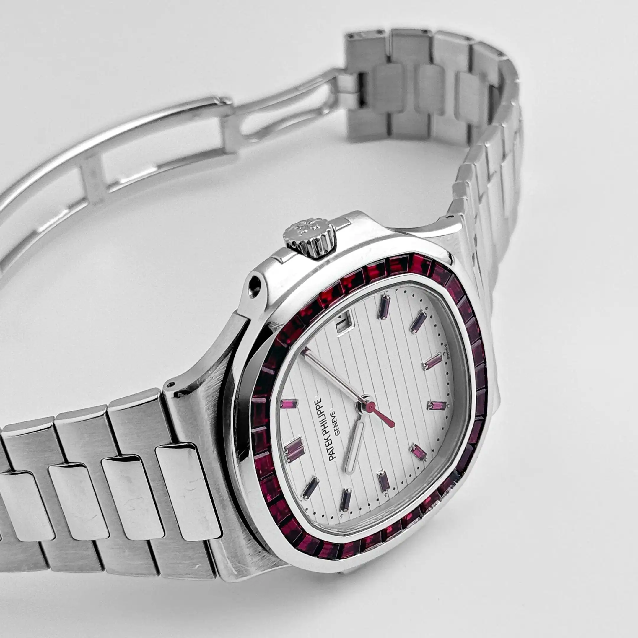 Replica Patek Philippe Nautilus 5711/112P-010 Platinum White Dial Ruby Bezel - Image 5