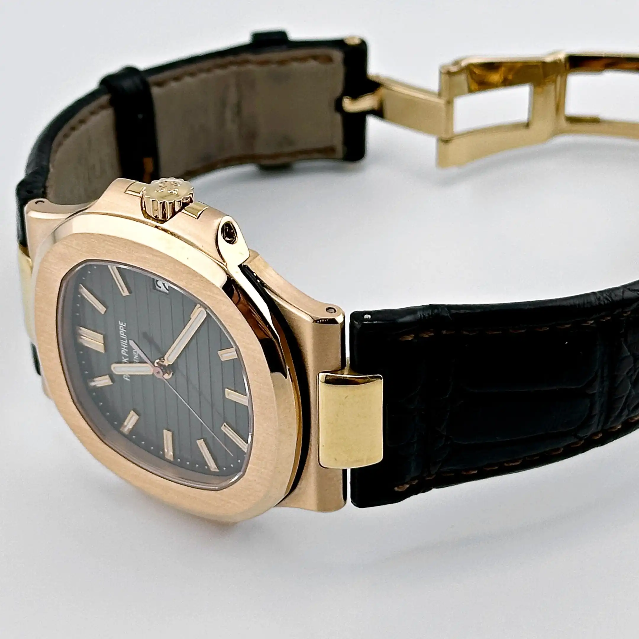 Replica Patek Philippe Nautilus 5711R-001 Rose Gold Brown Dial - Image 4
