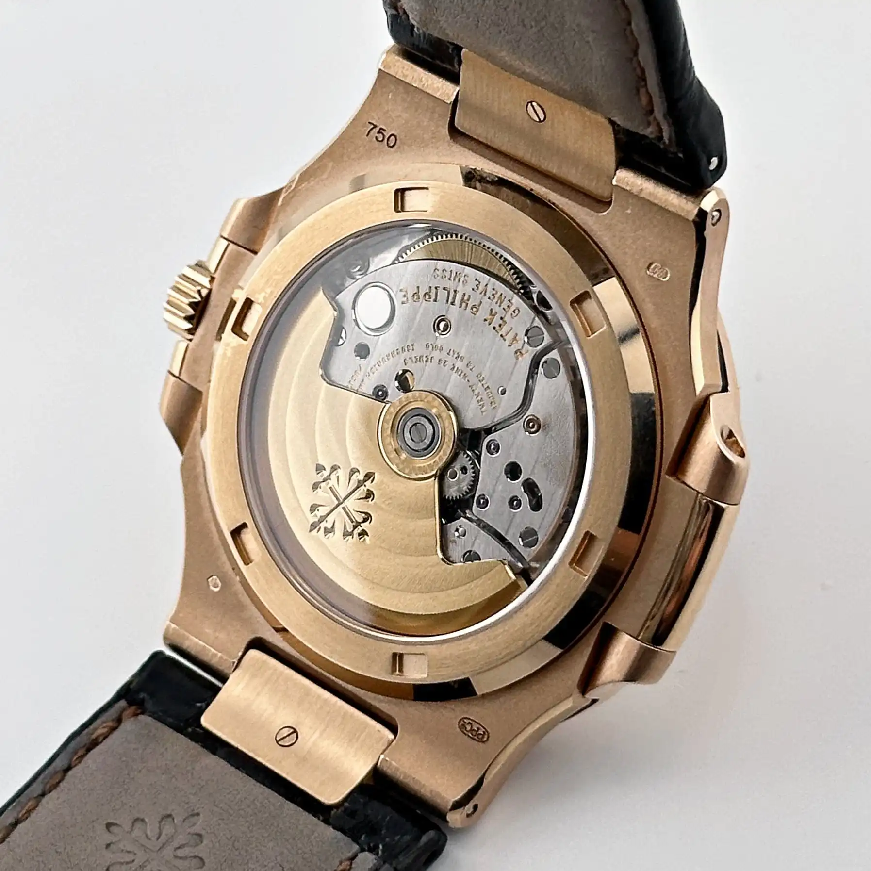 Replica Patek Philippe Nautilus 5711R-001 Rose Gold Brown Dial - Image 9