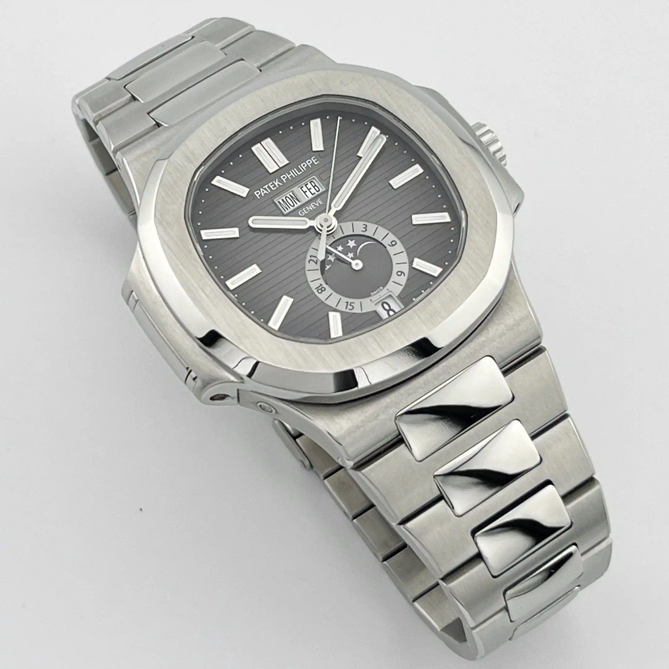 Replica Patek Philippe Nautilus 5726/1A-001 Annual Calendar Moon Phases Stainless Steel - Image 2