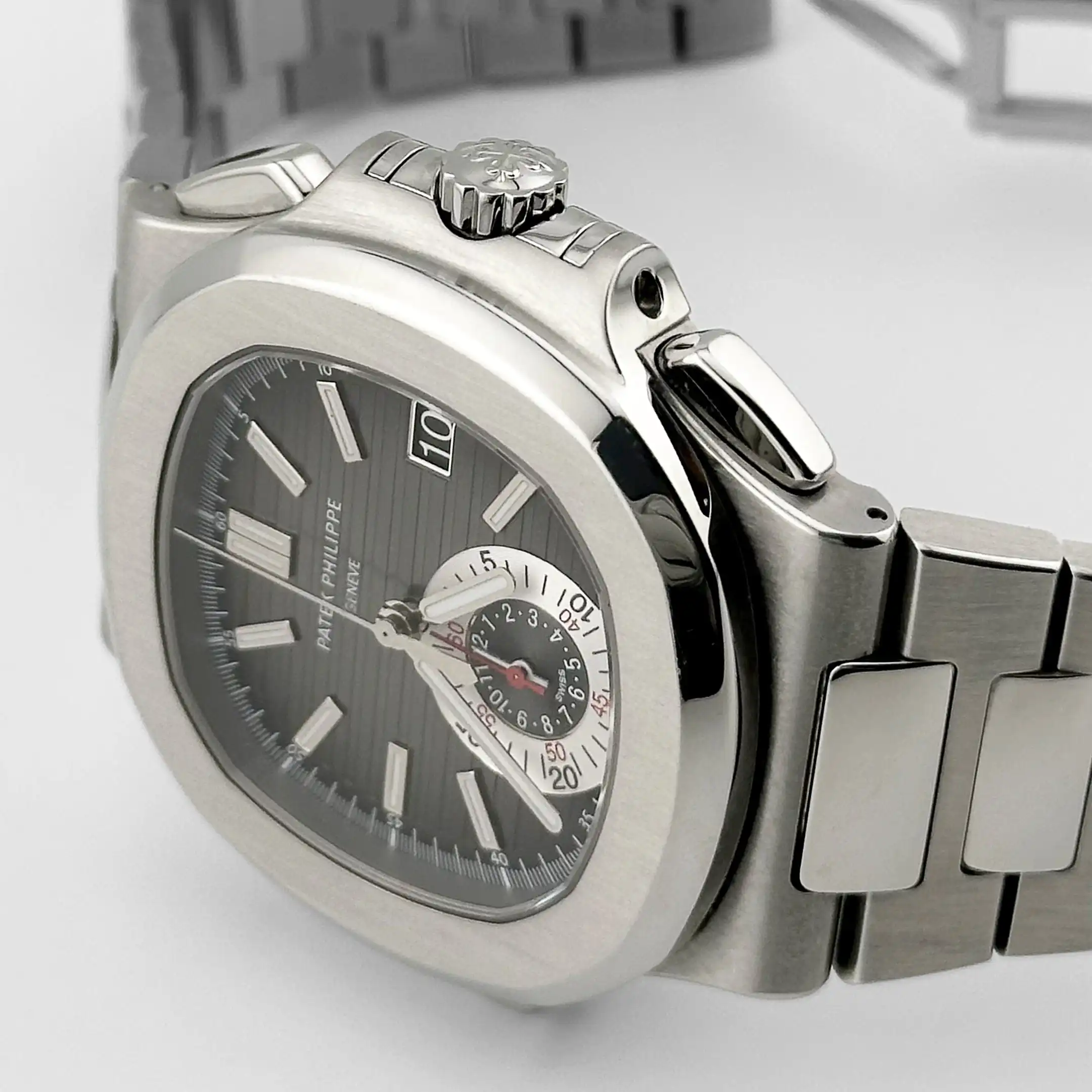 Replica Patek Philippe Nautilus 5980/1A-014 Chronograph Stainless Steel Grey D - Image 3