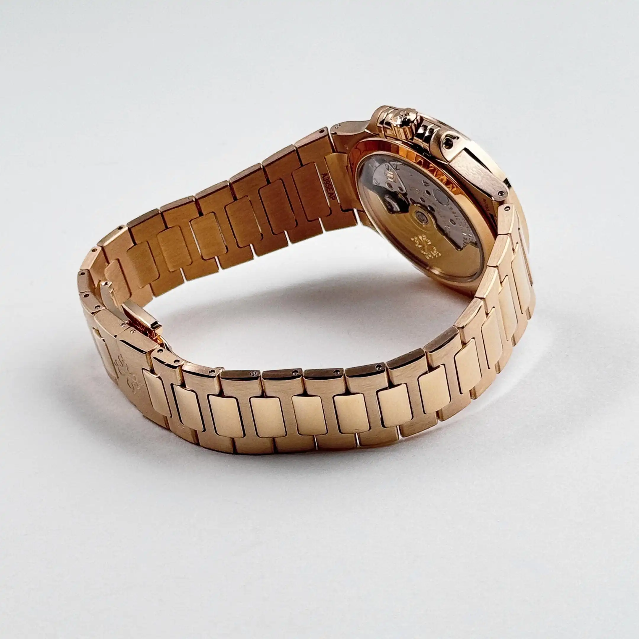 Replica Patek Philippe Nautilus 7118/1R-010 ‘Ladies’ Rose Gold Champagne Golden Dial - Image 10