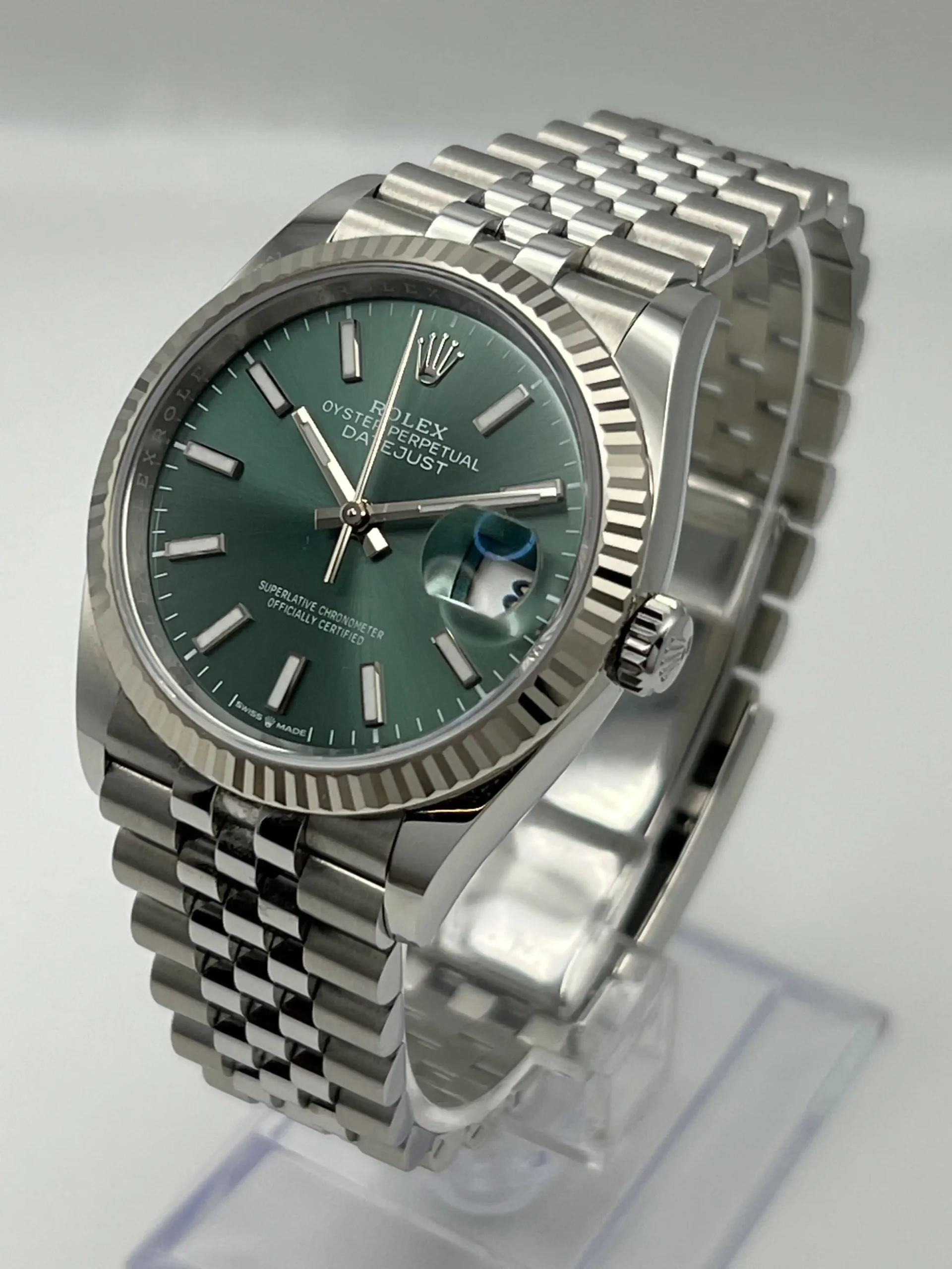 Rolex Datejust Replica 126234 White Gold Stainless Steel Mint Green Dial Jubilee - Image 4