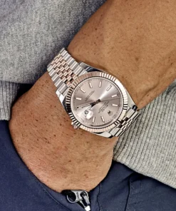 Alternative view of Rolex Datejust Replica 126331 Rose Gold Stainless Steel Sundust Dial Jubilee