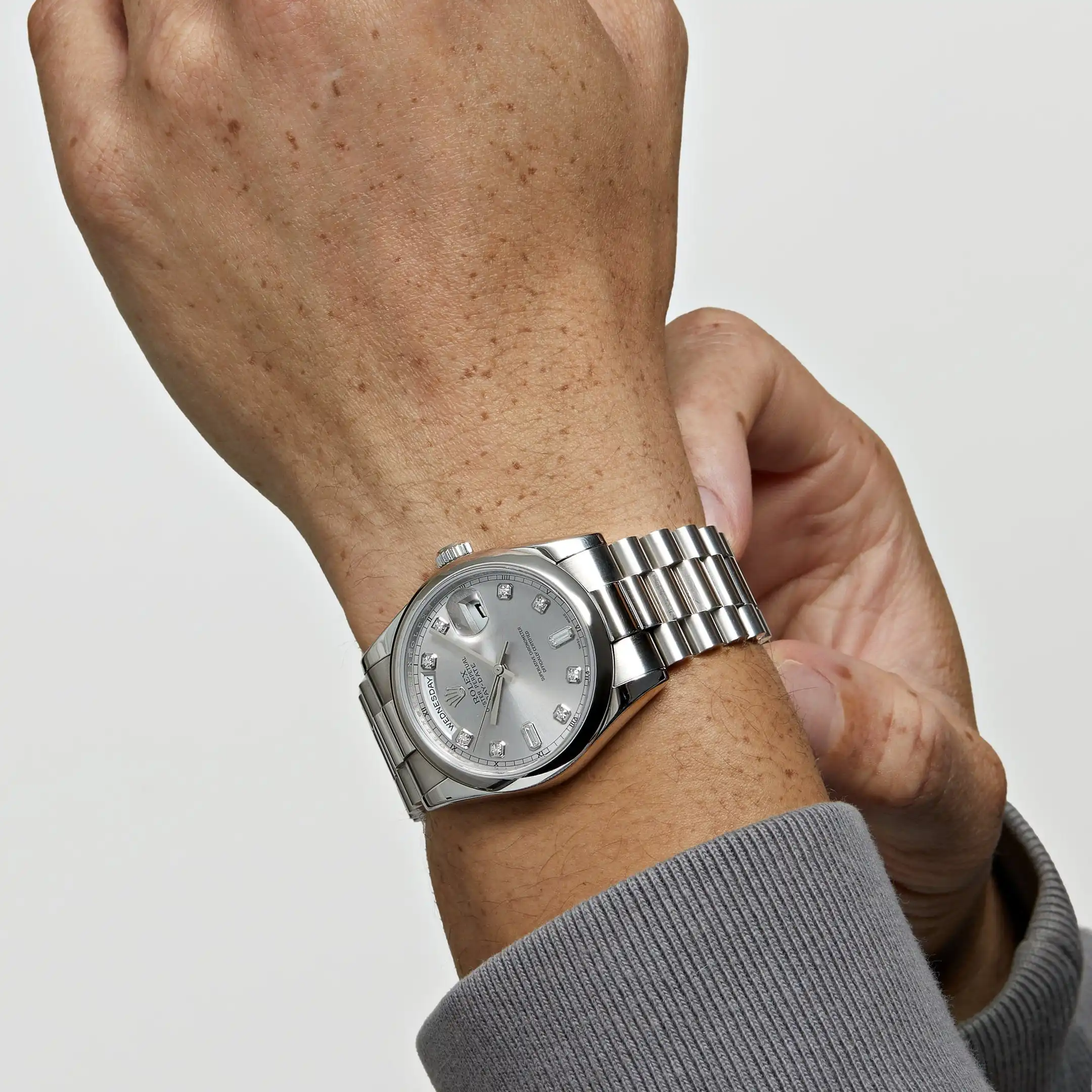 Replica Rolex Day-Date 鈦?18206 Platinum Silver Diamond Dial - Image 2