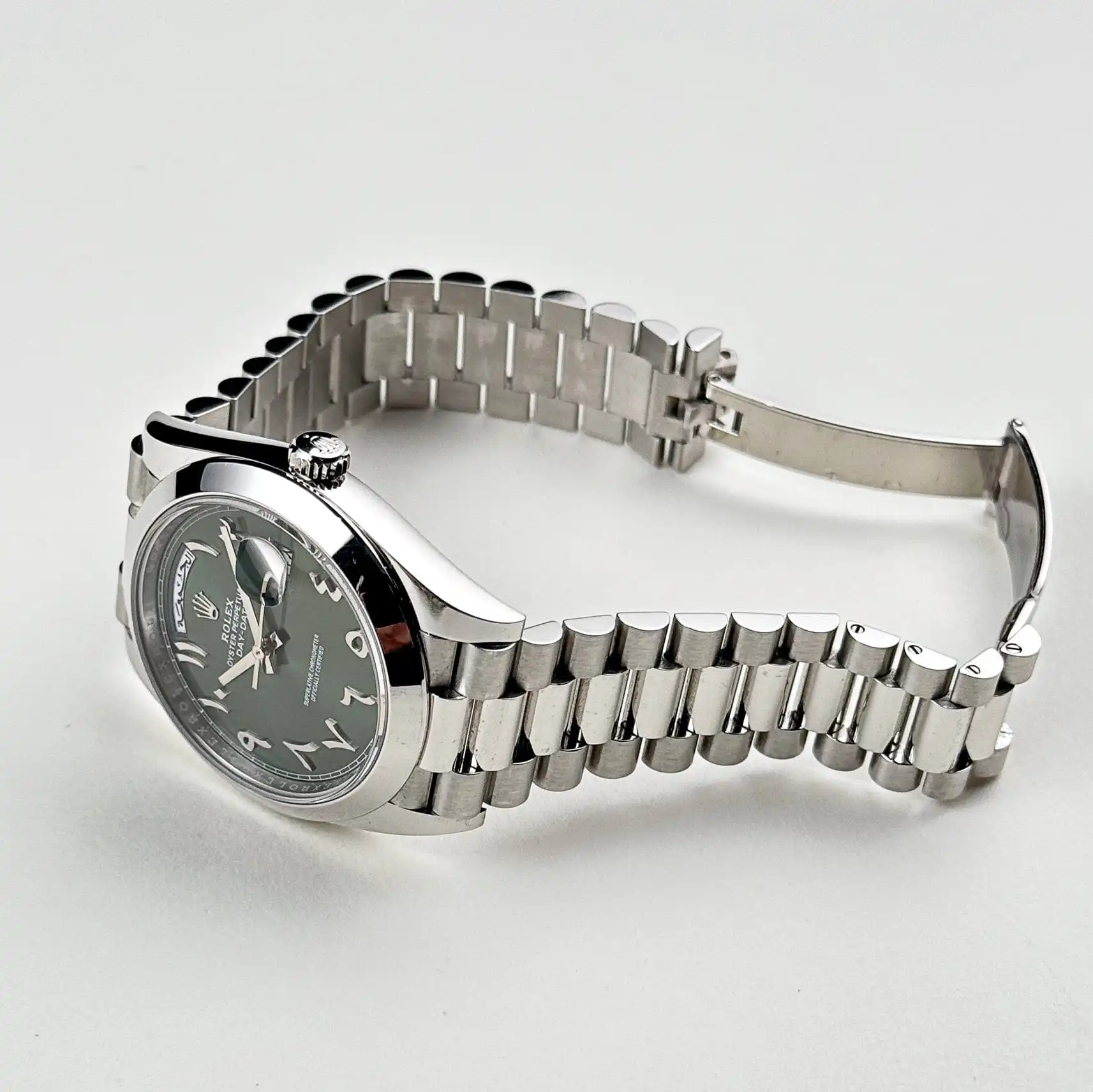 Replica Rolex Day-Date 228206 Platinum Olive Green Arabic Dial - Image 4