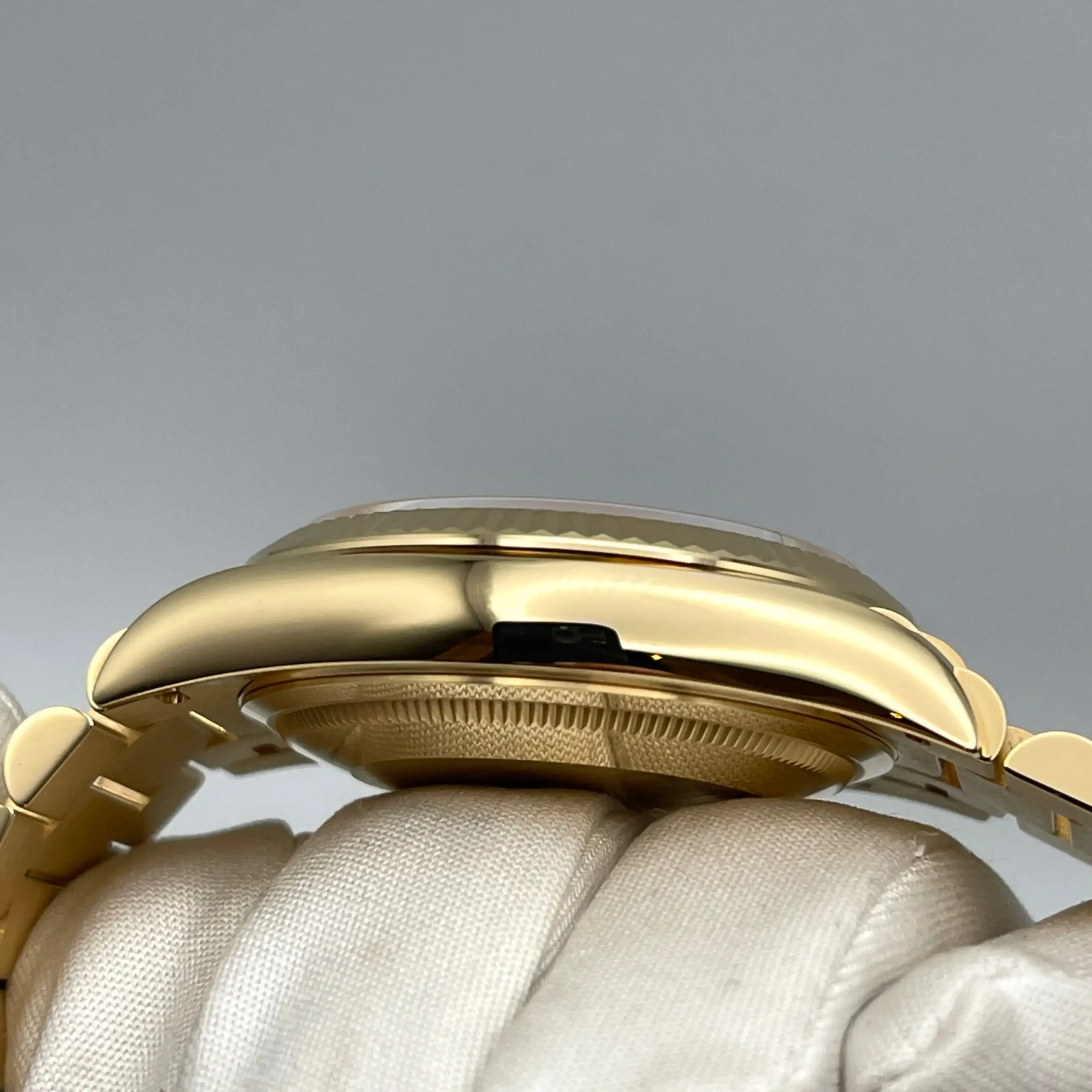 Replica Rolex Day-Date 128238 Yellow Gold White Dial - Image 4