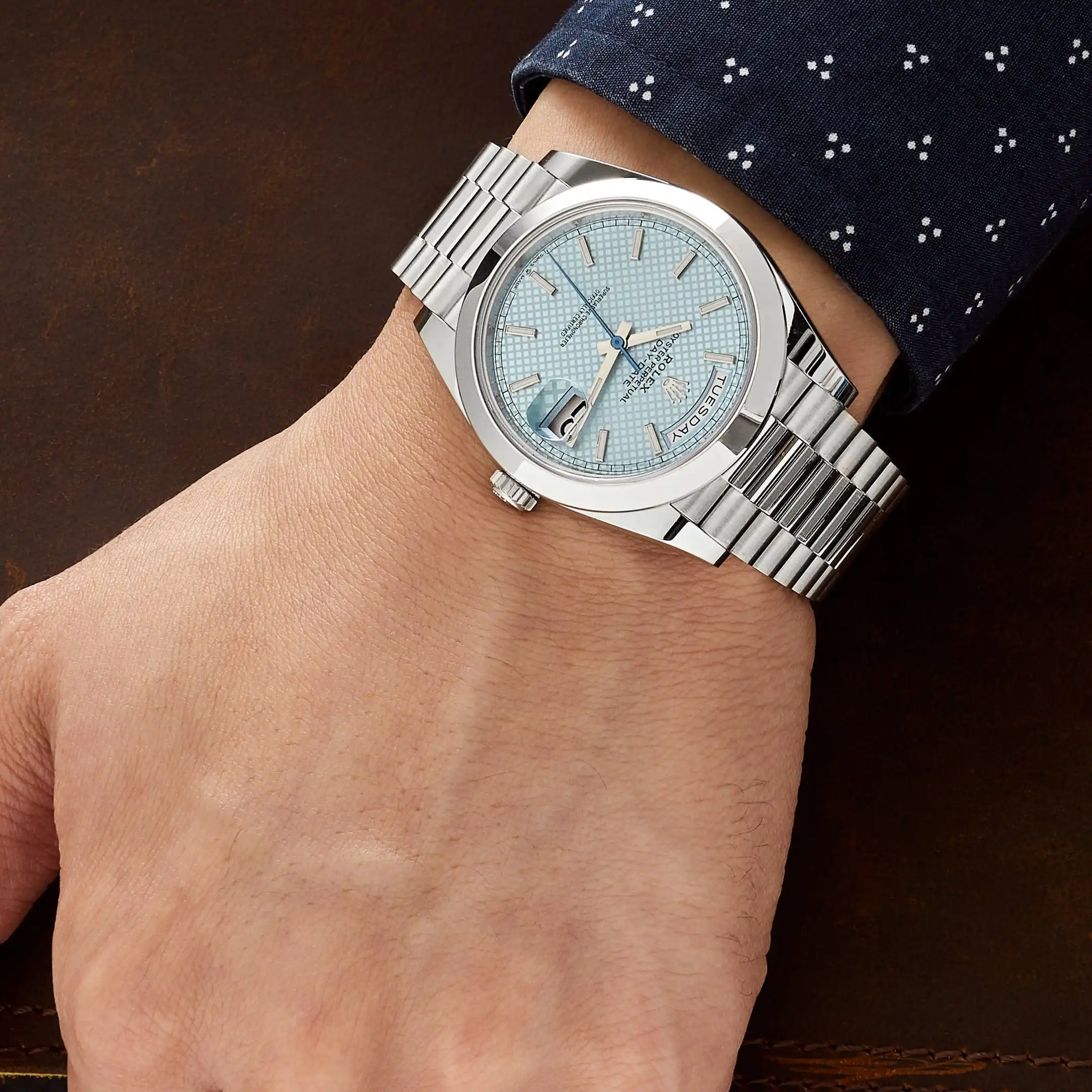 Replica Rolex Day-Date 228206 Platinum Ice Blue Diagonal Motif Dial - Image 2