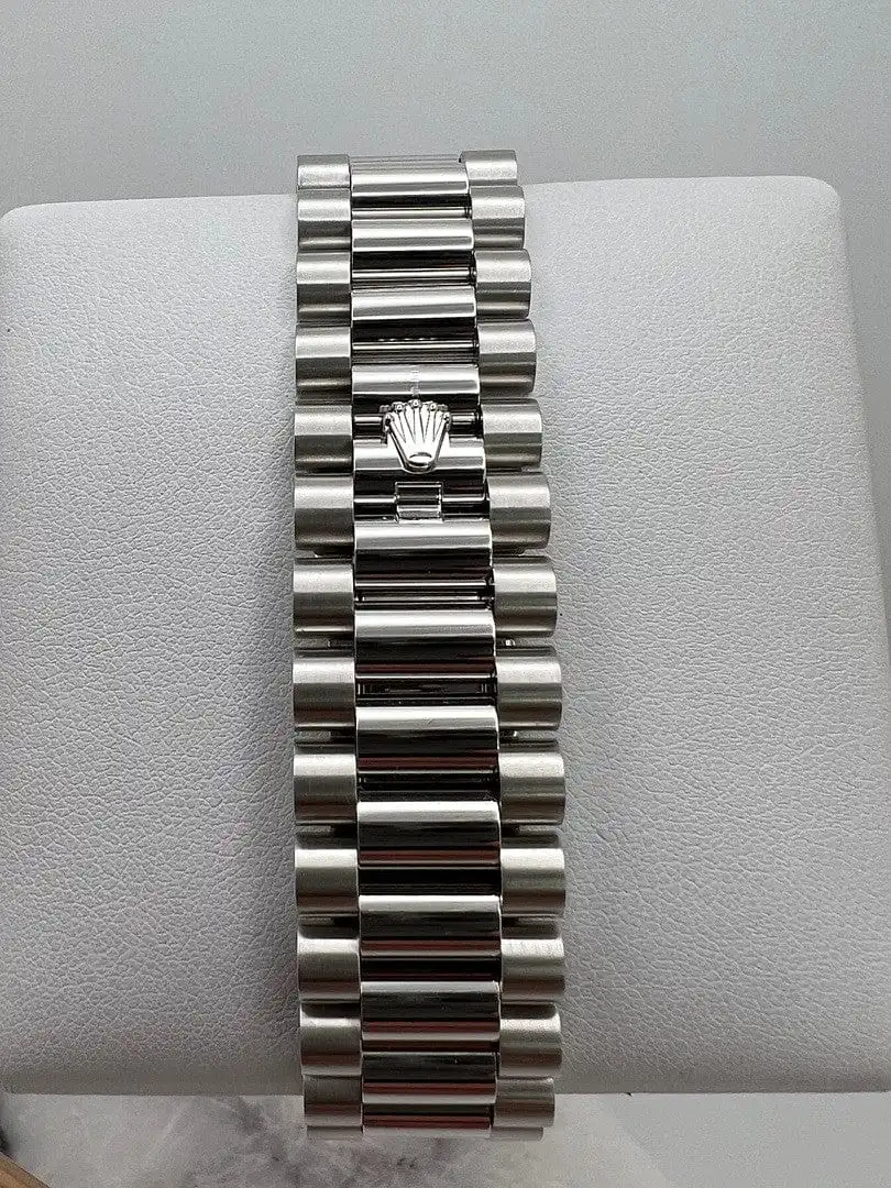 Replica Rolex Day-Date 228396TBR Platinum Olive Green Dial Diamond Bezel - Image 5