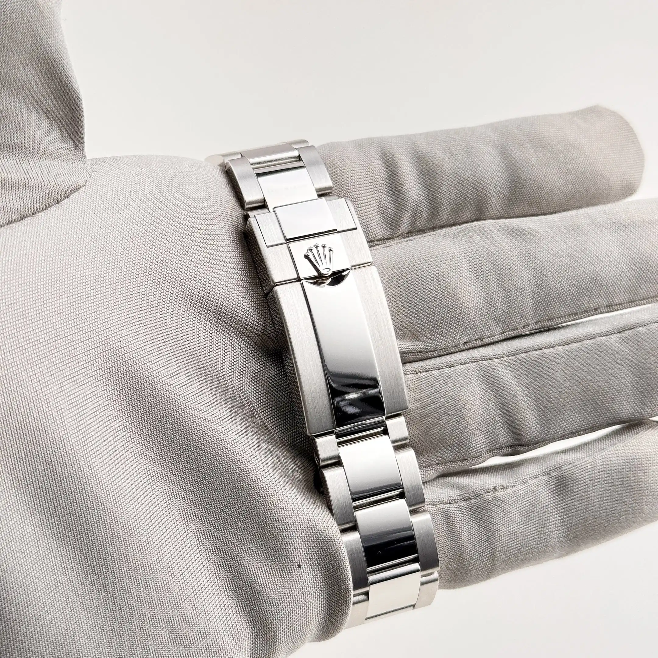 Rolex Daytona Replica 126506 Platinum Ice Blue Baguette Dial - Image 11