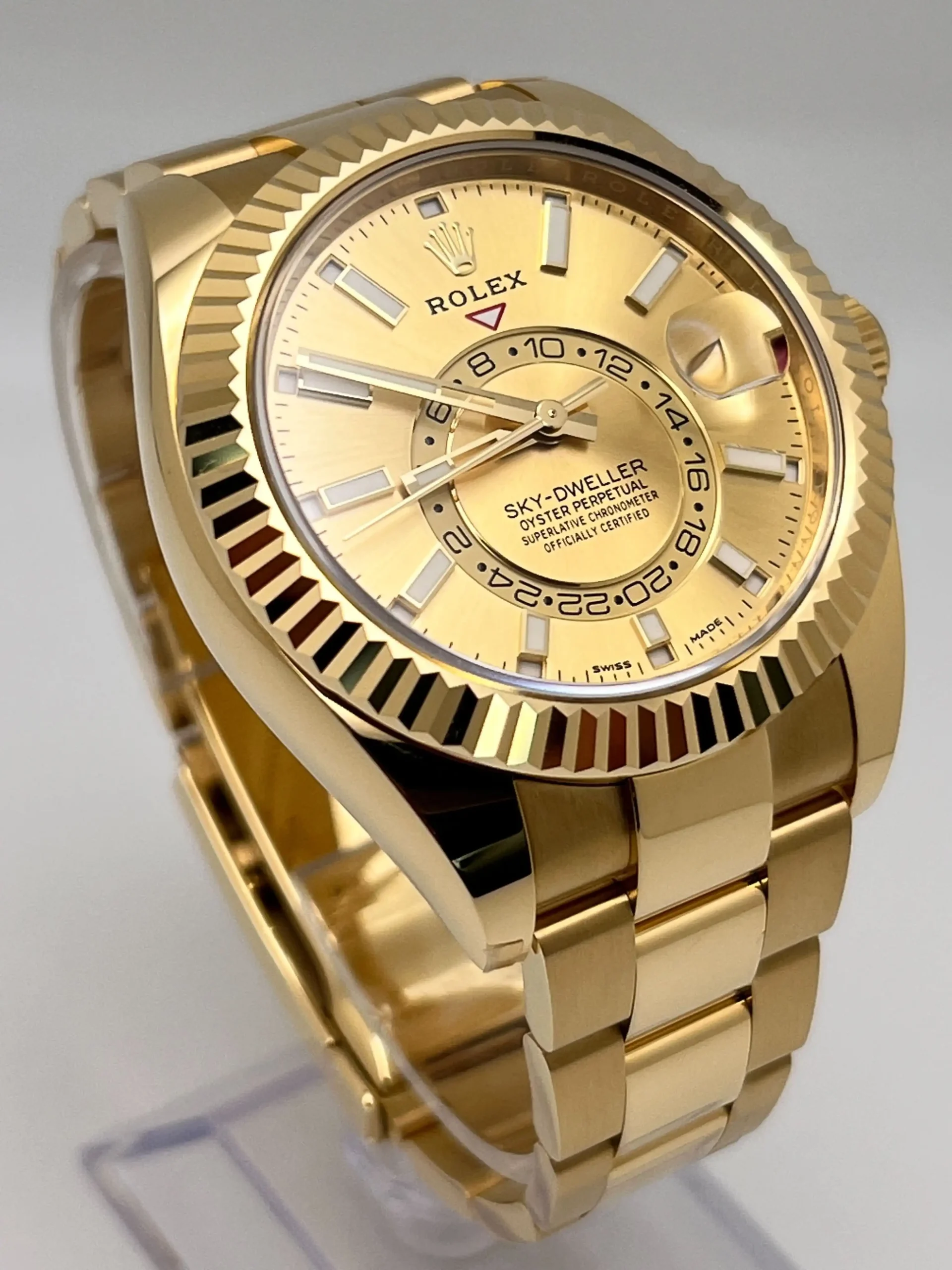 Replica Rolex Sky-Dweller 326938 Yellow Gold Champagne Dial - Image 3
