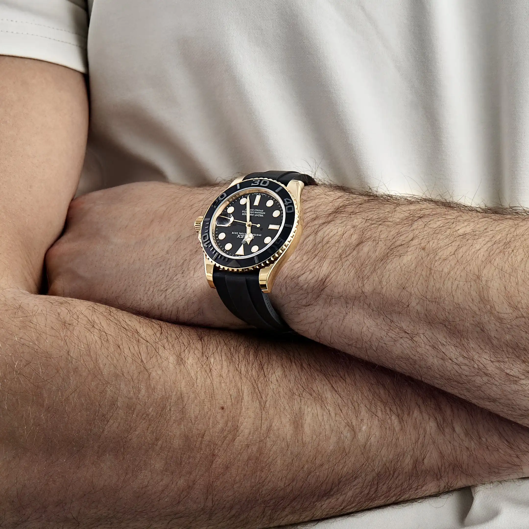 Rolex Yacht-Master Replica 226658 Yellow Gold Oysterflex - Image 2